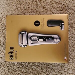 Braun Series 9 Wet/Dry Shaver.